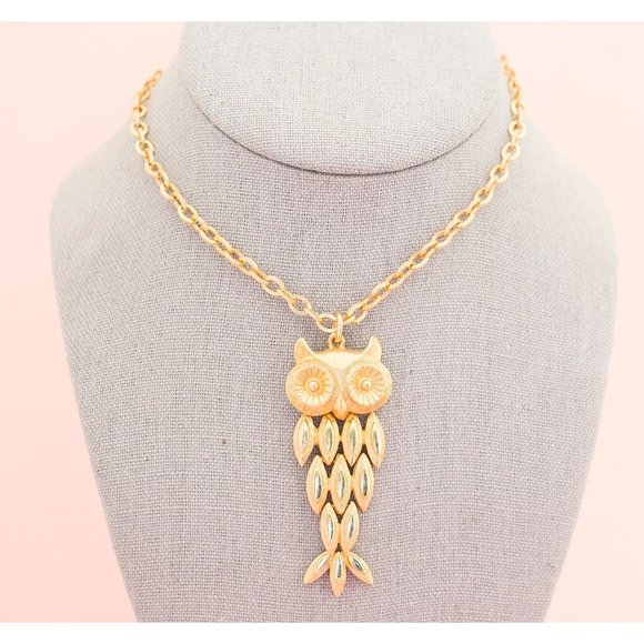 Vintage Owl Pendant Necklace | Gold Tone Owl Necklace | 24 inch | Avon H10 - Picture 2 of 2